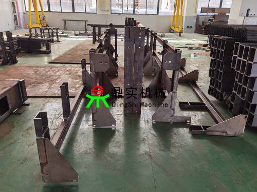 東陽鋼結(jié)構噴漆車間